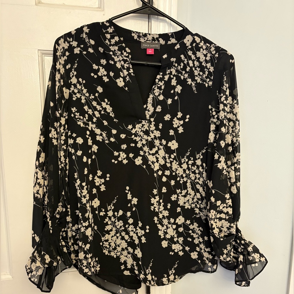 Vince Camuto Black and Cream Floral Blouse
